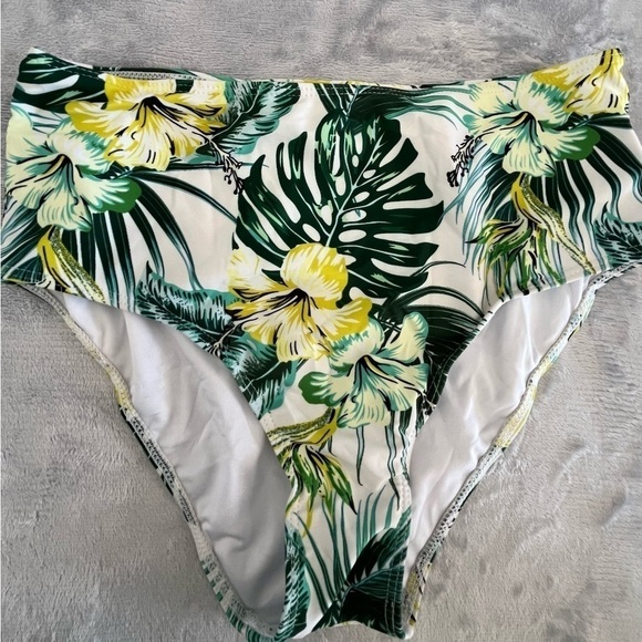 Floral Print Medium High Waisted Bikini Bottom Full Coverage NWOT - Picture 3 of 5
